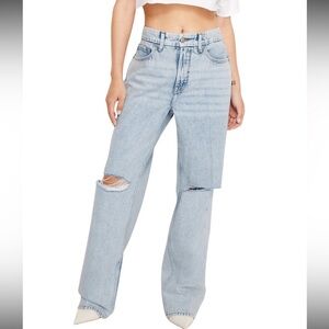 NWT Good American Sky Blue 90’s Petite Jeans